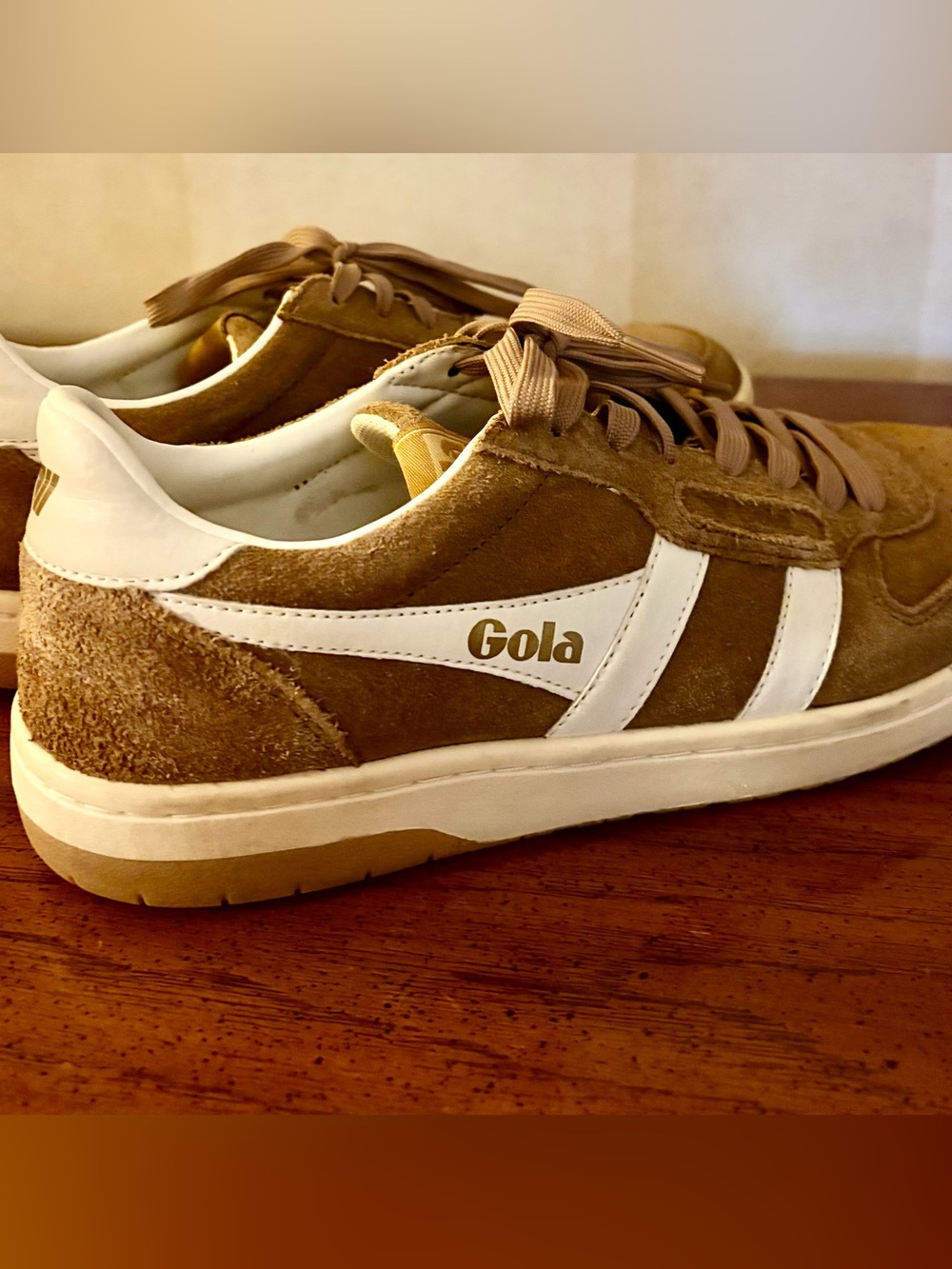 {Anthropologie} Gola Hawk Suede, Women size 9